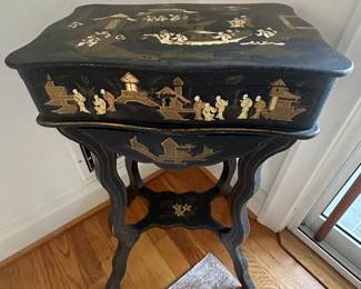 Lacquered Vanity Box on Stand with lined and mirrored interior