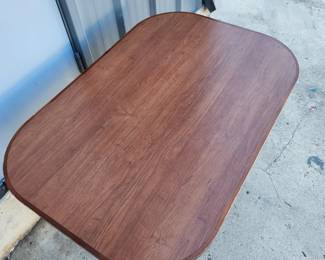 Same dining table as previous picture just showing the top part.
$45