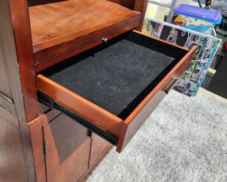 Same bar cabinet as on previous picture just showing the velvet lined drawer space.
$140