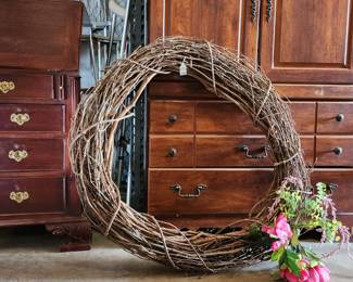 XL WREATH
READY TO BE RE-PURPOSED 
$10