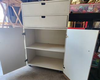 Same chest as previous picture but showing the bottom storage space.
$100