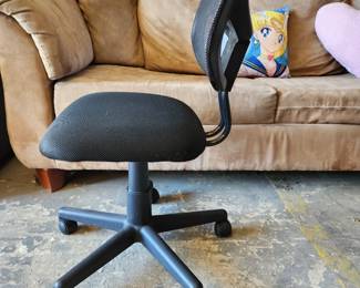 Again 
Same student chair as on the previous picture just showing it at a different angle. 
It works excellent. 
$20