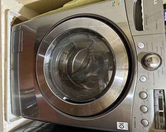 LG Washer & Dryer Set