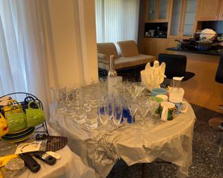 Cups, coffee cups, tea cups,, wine cups,