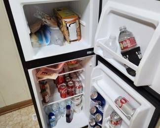 Gatanz Dorm/Family Room Size Refrigerator