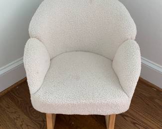 CHILDS ROCKING CHAIR 