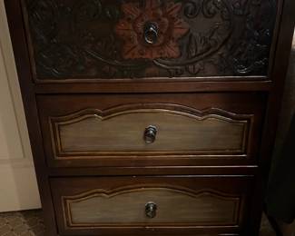Antique 3 Drawer Wood Nightstand / Side Table 