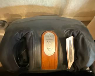 Brookstone Shiatsu Foot Massager 