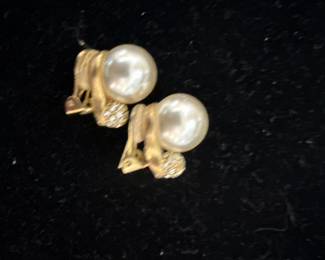 Gold Pearl Clip on Earrings 