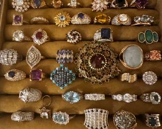 Lots of bling here fun sterling fashion jewelry. tons!