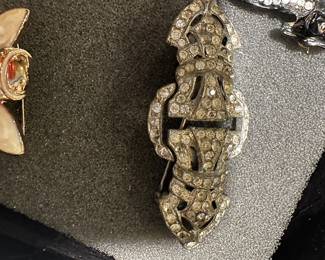 Art Deco clips.