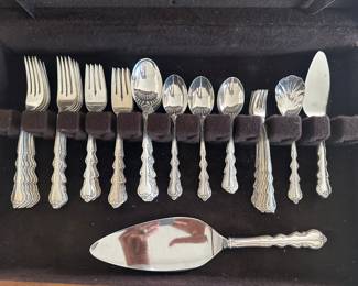Beautiful International Angelique sterling set 101 pieces!