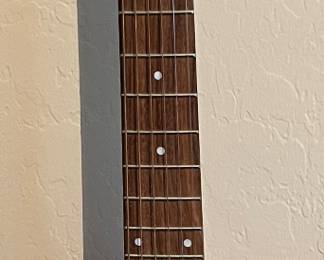 Guitar Small Johnson Tr1