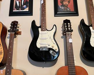 Loretta Lynn, Toby Keith, Dwight Yokum, Kenny Chesney, Jimmy Buffet, Porter Wagoner, Merle Haggard, Shania Twain, Reba McEntire, Sugarland, Jewel, Josh Turner, Glen Campbell, Kellie Pickler, Blake Shelton, Faith Hill and Tim McGraw, Les Paul, Kris Kristofferson, Vince Gill, Darryl Worley, Brooks & Dunn/, Marty Roe, Brad Paisley, George Strait, Clint Black, Ray Price, Alan Jackson, Miranda Lambert, ...