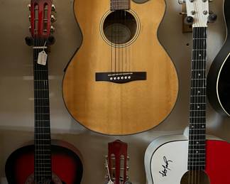 Loretta Lynn, Toby Keith, Dwight Yokum, Kenny Chesney, Jimmy Buffet, Porter Wagoner, Merle Haggard, Shania Twain, Reba McEntire, Sugarland, Jewel, Josh Turner, Glen Campbell, Kellie Pickler, Blake Shelton, Faith Hill and Tim McGraw, Les Paul, Kris Kristofferson, Vince Gill, Darryl Worley, Brooks & Dunn/, Marty Roe, Brad Paisley, George Strait, Clint Black, Ray Price, Alan Jackson, Miranda Lambert, ...