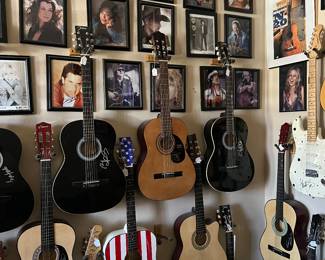 Loretta Lynn, Toby Keith, Dwight Yokum, Kenny Chesney, Jimmy Buffet, Porter Wagoner, Merle Haggard, Shania Twain, Reba McEntire, Sugarland, Jewel, Josh Turner, Glen Campbell, Kellie Pickler, Blake Shelton, Faith Hill and Tim McGraw, Les Paul, Kris Kristofferson, Vince Gill, Darryl Worley, Brooks & Dunn/, Marty Roe, Brad Paisley, George Strait, Clint Black, Ray Price, Alan Jackson, Miranda Lambert, ...