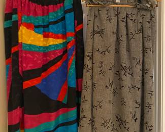 Women's clothing sizes L-1X (brands like: Coldwater Creek, Ralph Lauren, Chessa Davis, vintage clothing)
•  Women's handbags (brands like: Kate Spade, Michael Kors)
