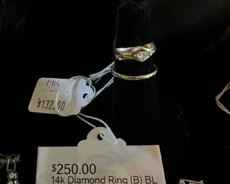 14k Diamond Ring (B) BL