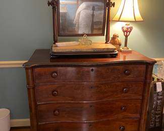 Lovely British Victorian Serpentine Front Dresser and Mirrored Stand on Marble Base 