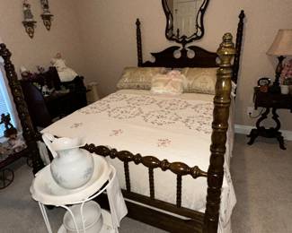 Davis Cabinet Company Lillian Russell bedroom suite