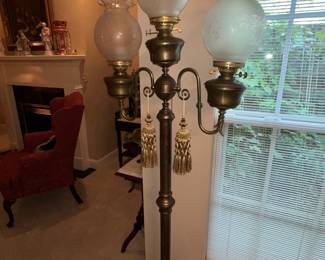 Triple piano lamp
