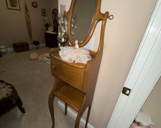 Oak shaving mirror
