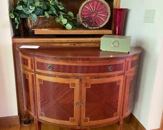 Decorative Crafts inlaid Italian chest