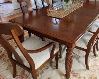 Ethan Allen Dining Table and 6 dining Chairs 72" W x 44" D x 30" H with 2 leaves 20" each $1100