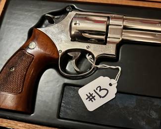 #13 Smith & Wesson model 29–2 44 mag dirty Harry model. Excellent used condition.