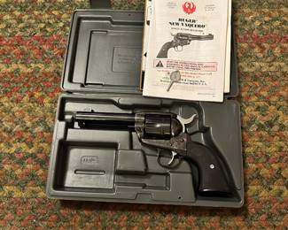 #84 ruger new vaquero Excellent used condition