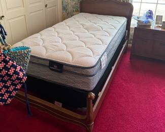 Set of two twin beds with new mattresses