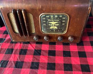 1940’s wood Firestone radio 