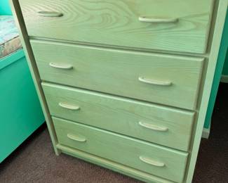 Childs dresser