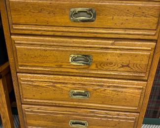 oak chest of drawer