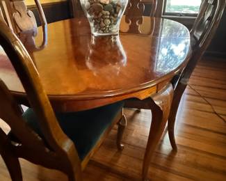 Round French Provincial table ion cherry with 4 chairs