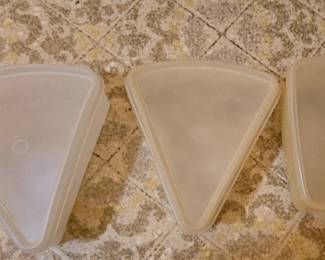 Tupperware pie slice storage