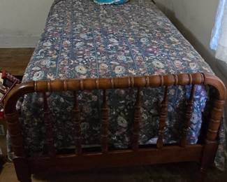 Jenny Lind Twin bed
