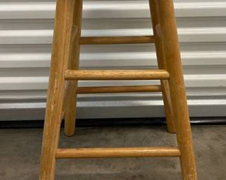 FTH342- Wooden Bar Stool