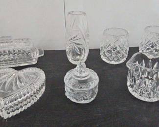 FTH334-Captivating Collection Of Crystal Containers