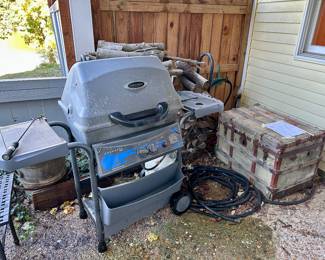 BBQ Pit
FREE Trunk (Patio off basement)
