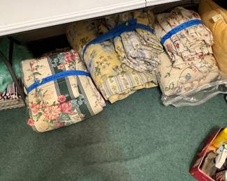 Comforters/Linens