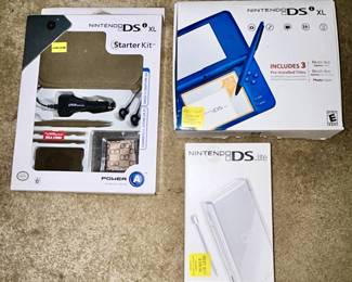 Nintendo DS XL Starter kit, DS XL, and DS Lite