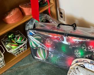 Large Christmas balls 