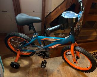 Lot #145 - $30 -kids' Hot Wheels bike with sounds and training wheels