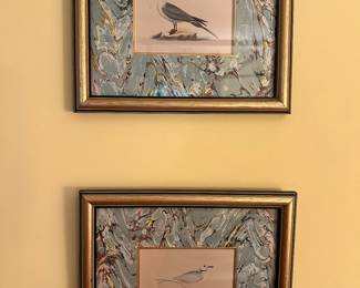 Lot #135 - $50 - Pair of bird prints, 11" x 13" framed. Images are 4 x 6