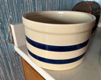 Lot #147 - $35 crock