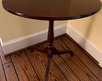 Lot #132 - $40 - Bombay tilt top table / candlestand