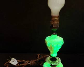 Custard Uranium Glass Boudouir Lamp