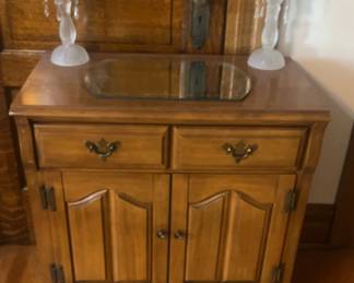 Solid Wooden Server Cabinet w Lamps Mirror Tray