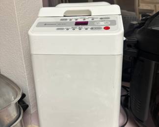 Hitachi HB-B101 Automatic Home Bread Maker Machine-Rare